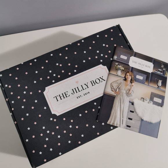 THE JILLY BOX WINTER 2022 Fawn Design Gold Foldover Clutch - Picture 4 of 4